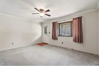 4667 Wendler Boulevard, Columbus, OH 43230 - Photo 10
