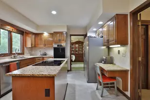 1079 Putney Dr, Columbus, OH 43085 - Photo 14