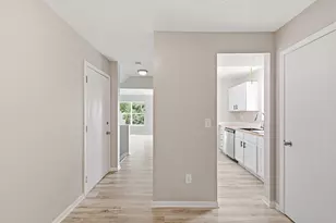 3794 Dunlane Ct, Columbus, OH 43228 - Photo 8