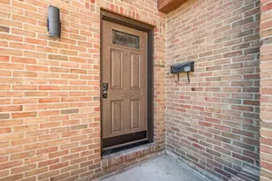 3535 Sunset Dr, Upper Arlington, OH 43221 - Photo 2