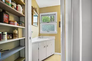 230 E College St, Granville, OH 43023 - Photo 28