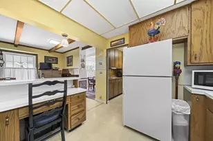 230 E College St, Granville, OH 43023 - Photo 22