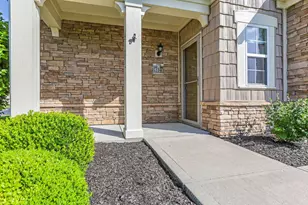 5123 Hayden Woods Ln, Hilliard, OH 43026 - Photo 4