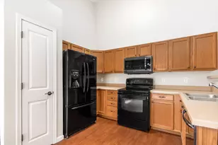 4481 Glenwood Spring Ct, Columbus, OH 43228 - Photo 16