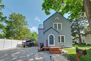 423 Erie St, Galion, OH 44833 - Photo 2
