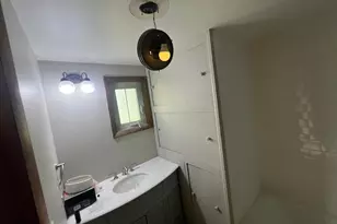 1384 Moler Rd, Columbus, OH 43207 - Photo 18