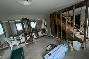 1384 Moler Rd, Columbus, OH 43207 - Photo 16