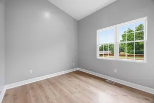 196 N Ridge Heights Dr, Howard, OH 43028 - Photo 6