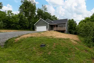 196 N Ridge Heights Dr, Howard, OH 43028 - Photo 2