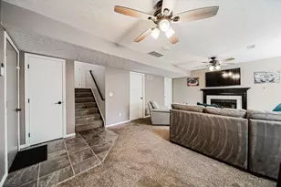 1390 Wild Oats Dr, Columbus, OH 43204 - Photo 20