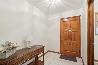 2262 Lewis Center Road, Lewis Center, OH 43035 - Photo 6