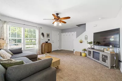 5751 Thorngate Drive, Galloway, OH 43119 - Photo 6
