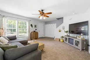 5751 Thorngate Dr, Galloway, OH 43119 - Photo 6