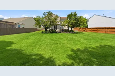 5751 Thorngate Drive, Galloway, OH 43119 - Photo 2