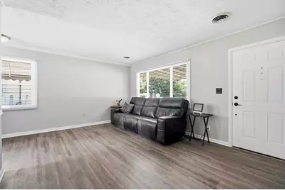 262 Saint Christopher Lane, Columbus, OH 43213 - Photo 10