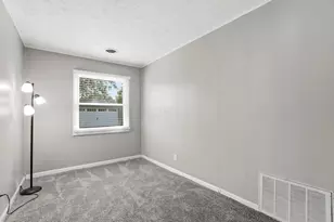 262 St Christopher Ln, Columbus, OH 43213 - Photo 34