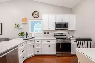 7899 Leaview Dr, Columbus, OH 43235 - Photo 8