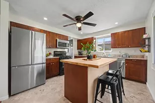 1587 Ringfield Dr, Galloway, OH 43119 - Photo 8