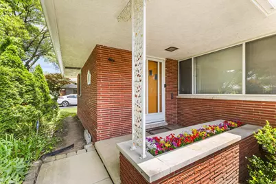 1470 Cottingham Court E, Columbus, OH 43209 - Photo 2