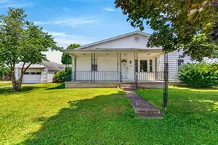 873 Jackson St, Richmond Dale, OH 45673 - Photo 2