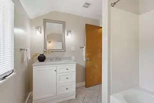 2281 Northwest Blvd, Columbus, OH 43221 - Photo 26