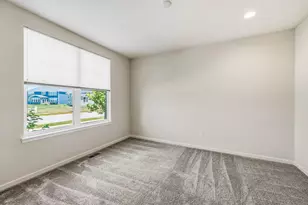 324 Solar Wind Rd, Delaware, OH 43015 - Photo 18