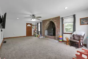 118 High St, Sunbury, OH 43074 - Photo 8