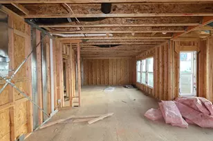 1735 Kenneth Dr, Delaware, OH 43015 - Photo 2