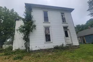 120 N E St, New Holland, OH 43145 - Photo 2