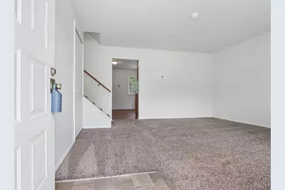 4838 Refugee Road, Columbus, OH 43232 - Photo 4
