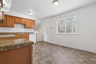 4838 Refugee Rd, Columbus, OH 43232 - Photo 10