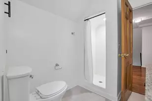 3145 E Broad St, Columbus, OH 43209 - Photo 58