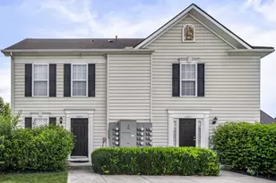 6423 Blue Knoll Dr, Canal Winchester, OH 43110 - Photo 2