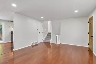 435 Carolann Avenue, Columbus, OH 43207 - Photo 8