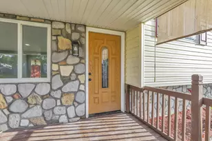 435 Carolann Ave, Columbus, OH 43207 - Photo 6