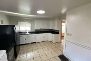 281 E Central Ave, Delaware, OH 43015 - Photo 14