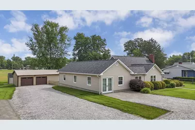 320 W Jefferson Street, Baltimore, OH 43105 - Photo 2