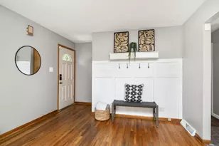 53 E Hocking St, Canal Winchester, OH 43110 - Photo 6