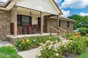 12890 Tarlton Rd SW, Stoutsville, OH 43154 - Photo 2