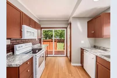 574 Seymour Avenue, Columbus, OH 43205 - Photo 10