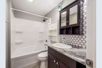 574 Seymour Avenue, Columbus, OH 43205 - Photo 12