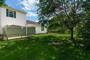 4726 Parrau Dr, Columbus, OH 43228 - Photo 36