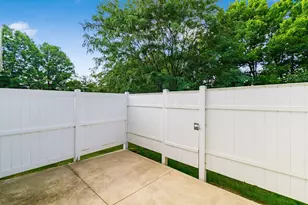 4726 Parrau Dr, Columbus, OH 43228 - Photo 34