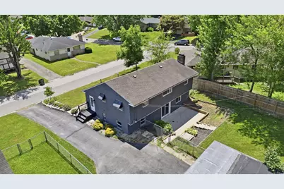 796 Drummond Court, Columbus, OH 43214 - Photo 2