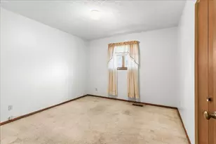 900 Forest Hill Dr, Marion, OH 43302 - Photo 24
