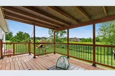 70 Liberty Avenue SE, Jacksontown, OH 43030 - Photo 2
