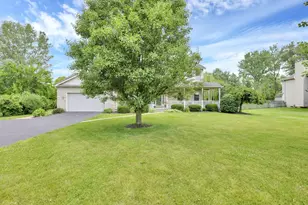 48 Melissa Ct, Pataskala, OH 43062 - Photo 1