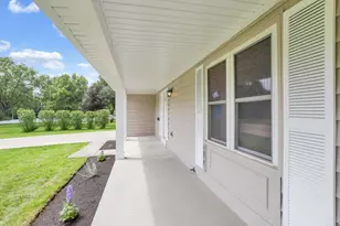 307 Lyncroft Dr, Columbus, OH 43230 - Photo 2