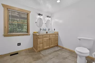 670 Natchez Lane, Sugar Grove, OH 43155 - Photo 18