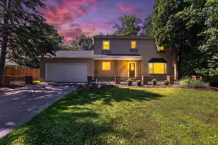 201 Chaucer Ct, Worthington, OH 43085 - Photo 2